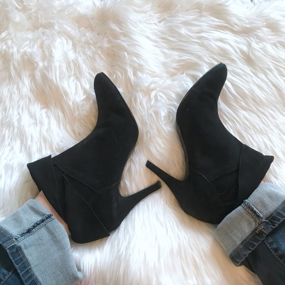 Nine West Shoes - Nine West black fold over booties with heels